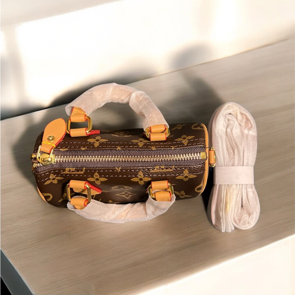 Nano Speedy Handbag [COPY] - Picture 2 of 6